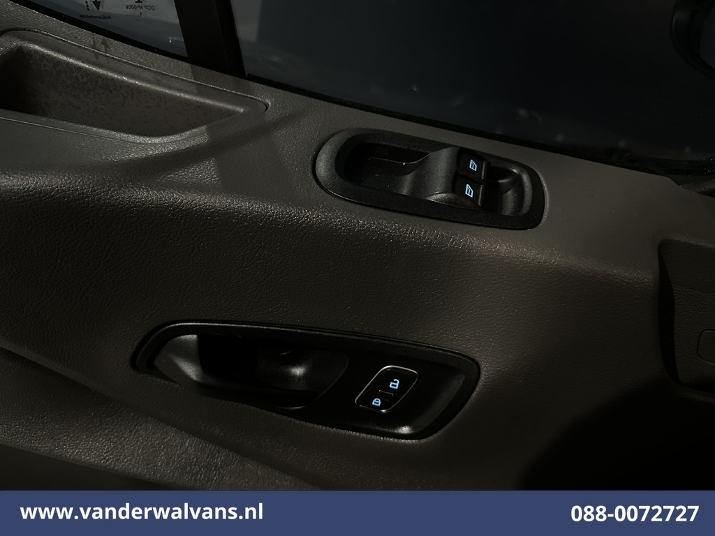 Ford Transit 2.0 TDCI 160pk Bakwagen Laadklep Euro6 Airco | Cruisecontrol | Verwarmde voorruit Bijrijdersbank 17