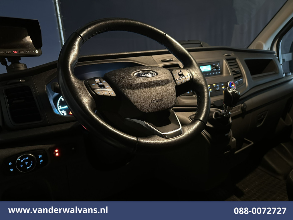 Ford Transit 2.0 TDCI 161pk Bakwagen 225cm hoog Laadklep Euro6 Airco | Camera | Cruisecontrol | 950kg laadvermogen Bijrijdersbank, 2800kg trekvermogen 15