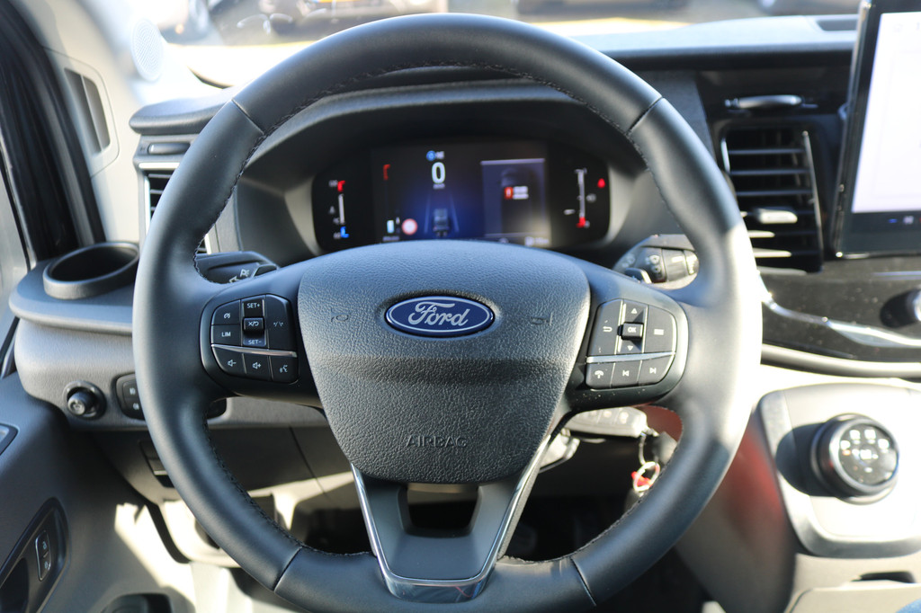 Ford Transit 2.0 TDCI 165pk L3 H2 Trend Automaat Camera 2.8T Trekhaak 18