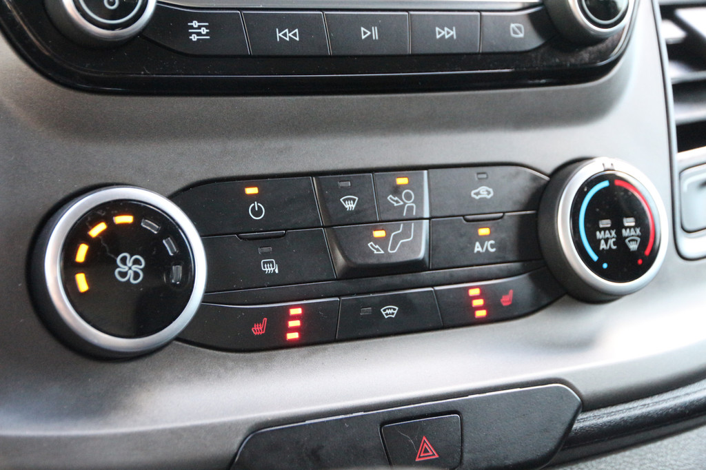 Ford Transit 2.0 TDCI 170PK | Aut. | L2H2 | Camera | Stoelverwarming | Airco.. 11