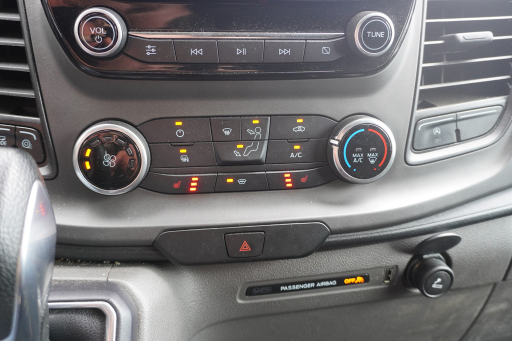 Ford Transit 2.0 TDCI 170PK Automaat L2H2 EURO 6 - Airco - Navi - Cruise - Trekhaak - â¬16.900,- Excl. 11