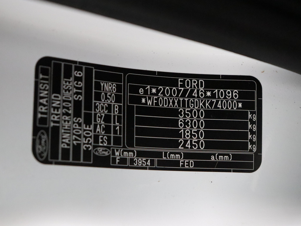 Ford Transit 2.0TDCI 170PK Bakwagen+Laadklep RWD Dubbellucht | Airco | Cruise | 3-Persoon 21