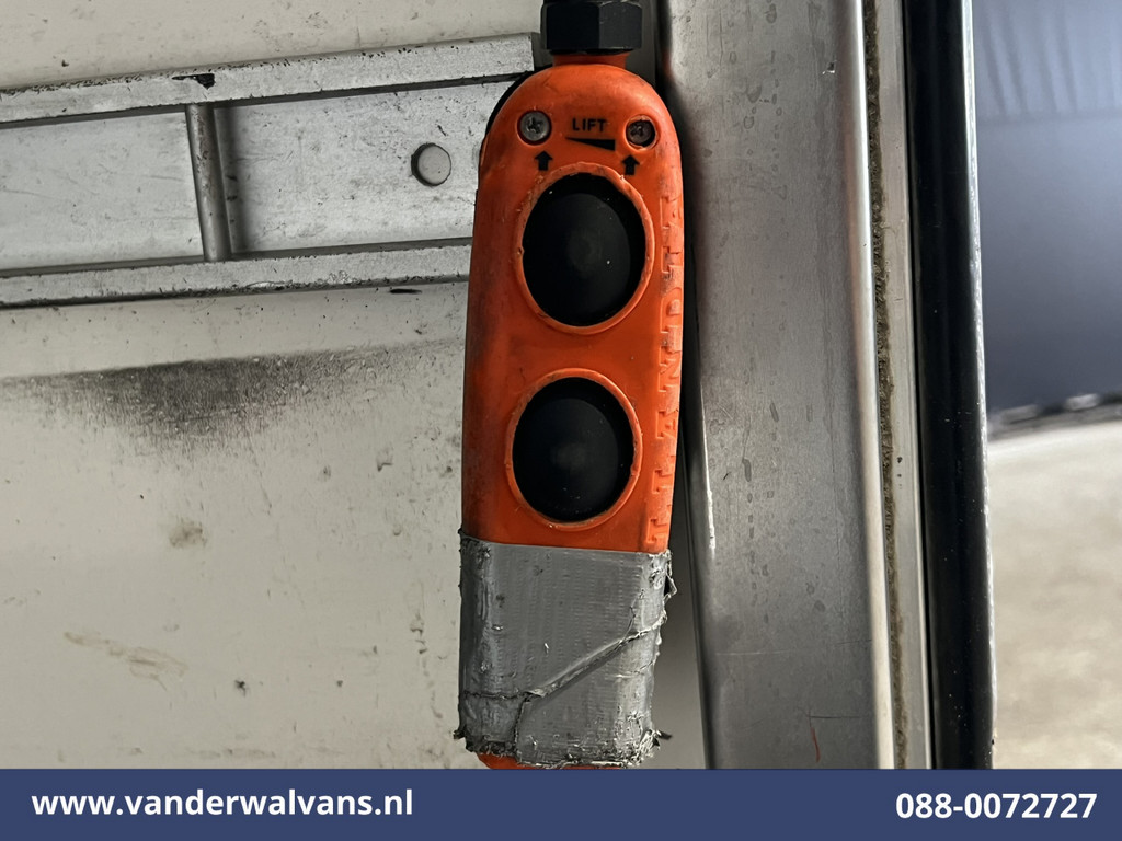 Ford Transit 2.0 TDCI 170pk Bakwagen Laadklep Euro6 Airco | Cruisecontrol | Verwarmde voorruit Bijrijdersbank 13