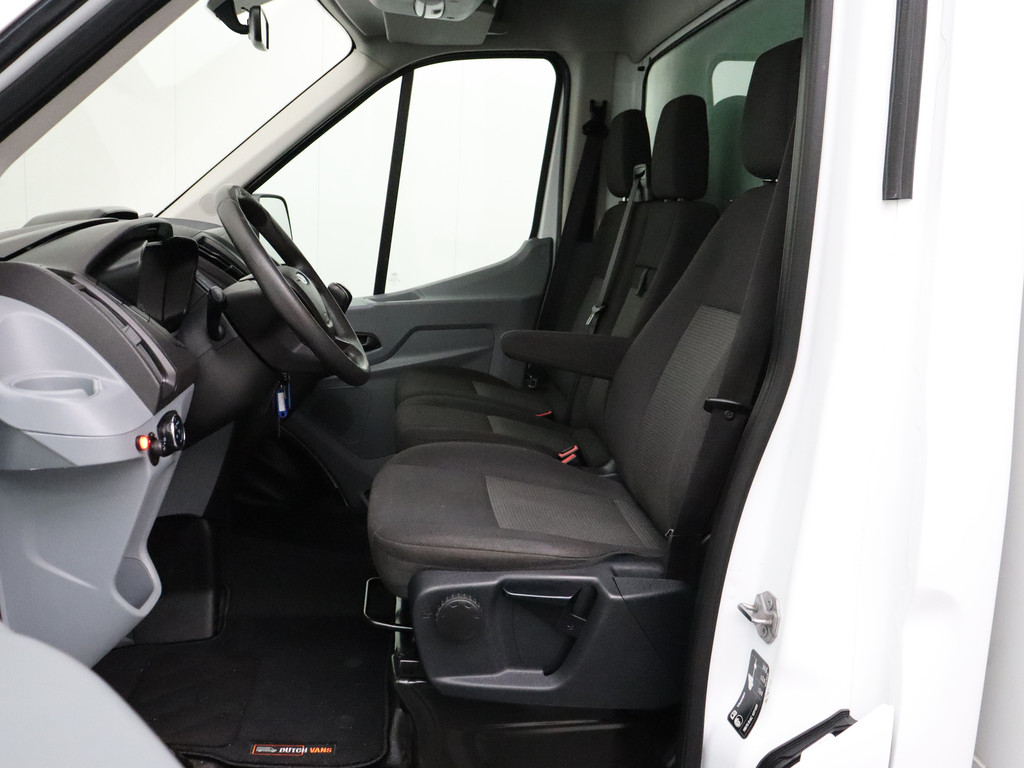 Ford Transit 2.0TDCI Bakwagen+Laadklep | Airco | Cruise | 3-Persoons 18