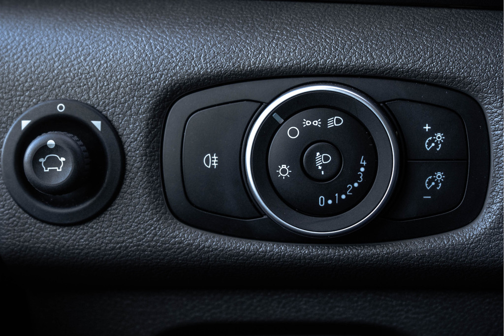 Ford Transit **2.0 TDCI | Bakwagen met Laadklep | Euro 6 | 130 PK | Airco | Cruise** 19