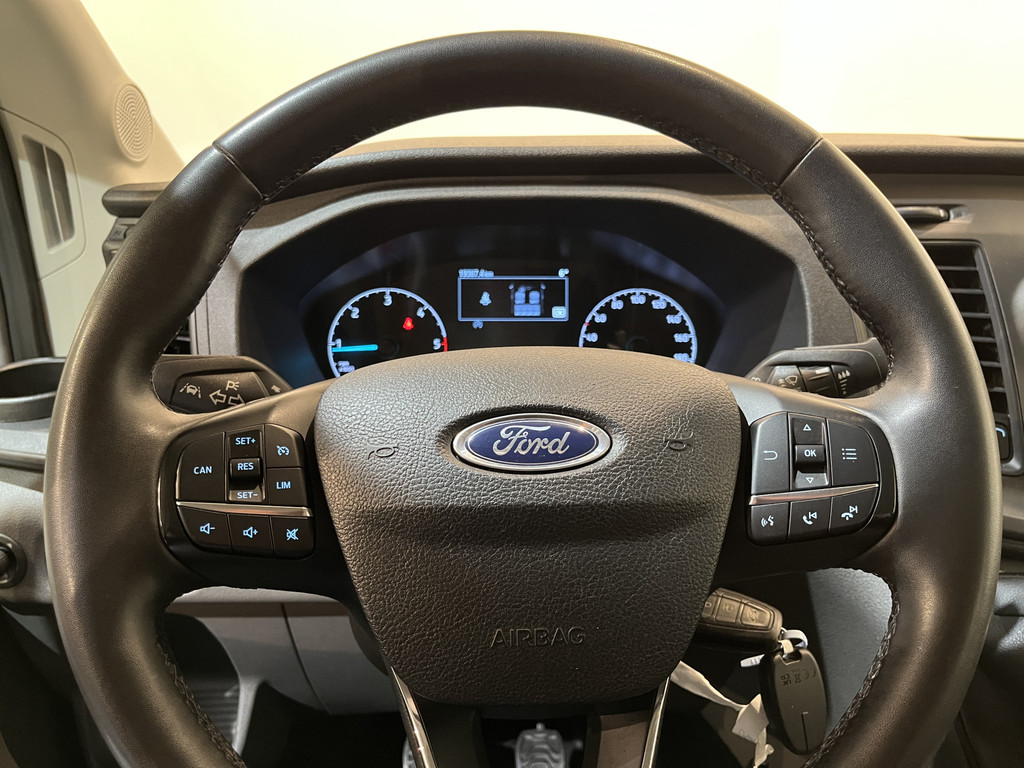 Ford Transit 2.0 TDCI L2H1 130 PK DC 6 pers. Trend Open Laadbak / Euro 6 / Airco / Cruise Control / Trekhaak / Camera / Xenon / 19.400 KM !! 11