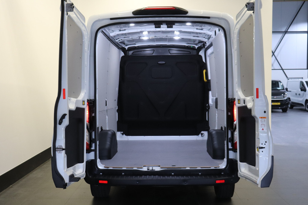 Ford Transit 2.0 TDCI L2H2 185PK Automaat EURO 6 - Airco - Navi - Cruise - â¬16.900,- Excl. 10