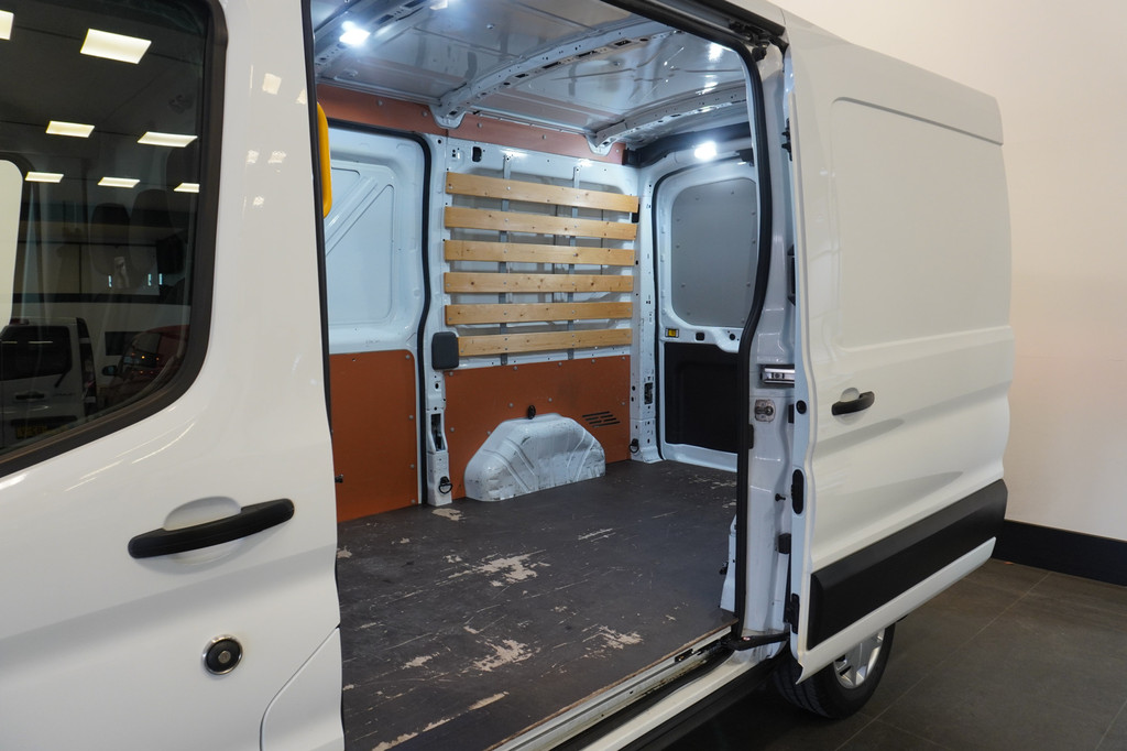 Ford Transit 2.0 TDCI L2H2 2x Schuifdeur EURO 6 - Airco - Cruise - PDC - € 12.499.- Excl. 10