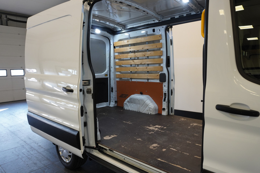 Ford Transit 2.0 TDCI L2H2 2x Schuifdeur EURO 6 - Airco - Cruise - PDC - € 12.499.- Excl. 9