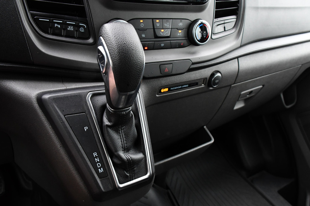 Ford Transit 2.0 TDCI L2H2 DC Raptor Grill Camera, Cruise, Carplay, Stoelverwarming, 130pk, Automaat, Multimedia, 2 x Schuifdeur, Uniek! 20