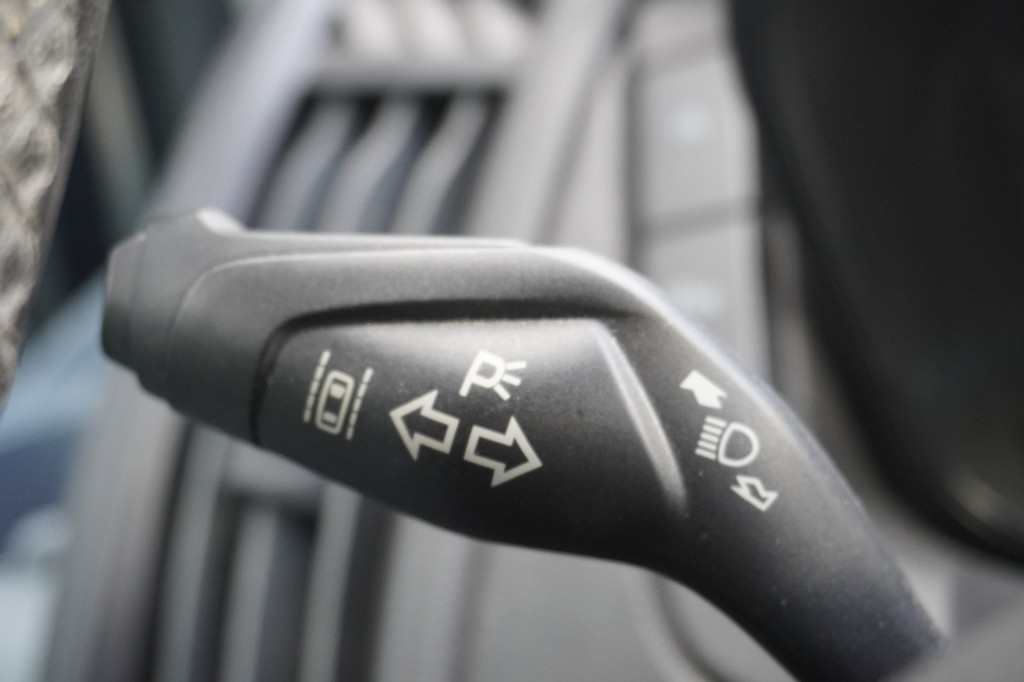 Ford Transit 2.0 TDCI L2H2 EURO 6 - Airco - Cruise - Navi - Trekhaak - ⬠14.950,- Excl. 17