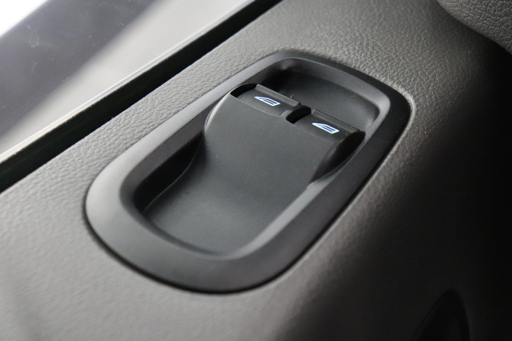 Ford Transit 2.0 TDCI L2H2 EURO 6 - Airco - Cruise - PDC - ⬠16.900,- Excl. 18