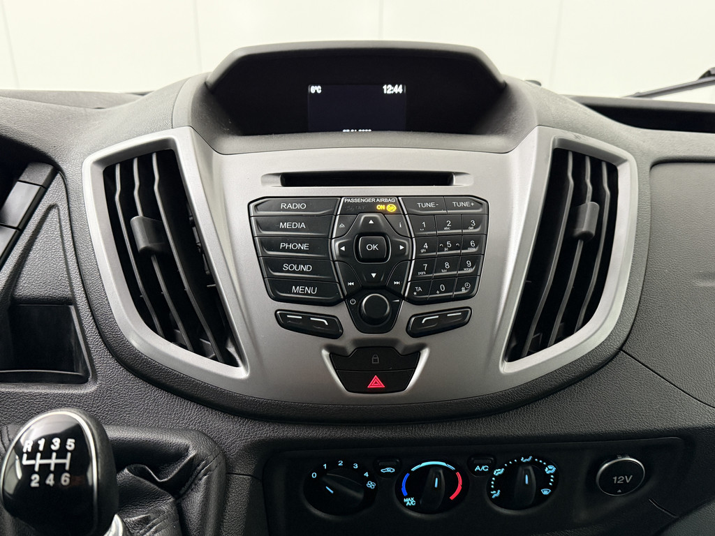 Ford Transit 2.0TDCI L2H2 Imperiaal | Trekhaak | Inrichting | Airco | Cruise | 3-Zits 17
