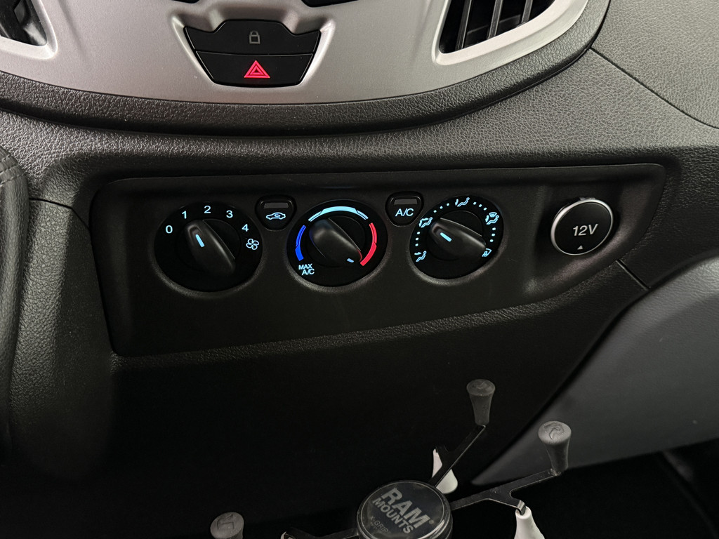 Ford Transit 2.0TDCI L2H2 Imperiaal | Trekhaak | Kastinrichting | Airco | Cruise | 3-Persoons 16