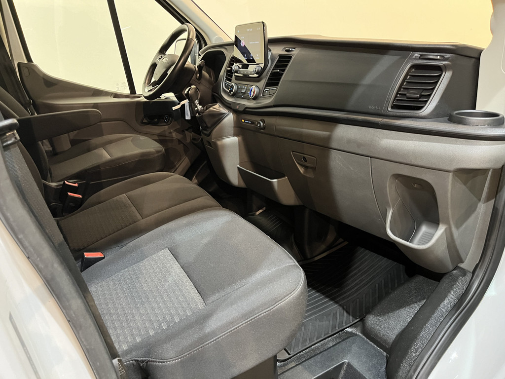 Ford Transit 2.0 TDCI L3H1 130 PK DC 7 pers. Open Laadbak / Euro 6 / Airco / Cruise Control / Trekhaak / CarPlay / 23.600 KM !! 17