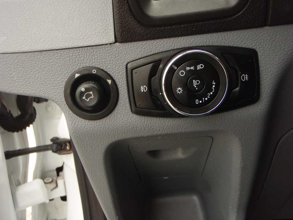 Ford Transit 2.0 TDCI L3H2 Trend 191000 km Bj 2017 13