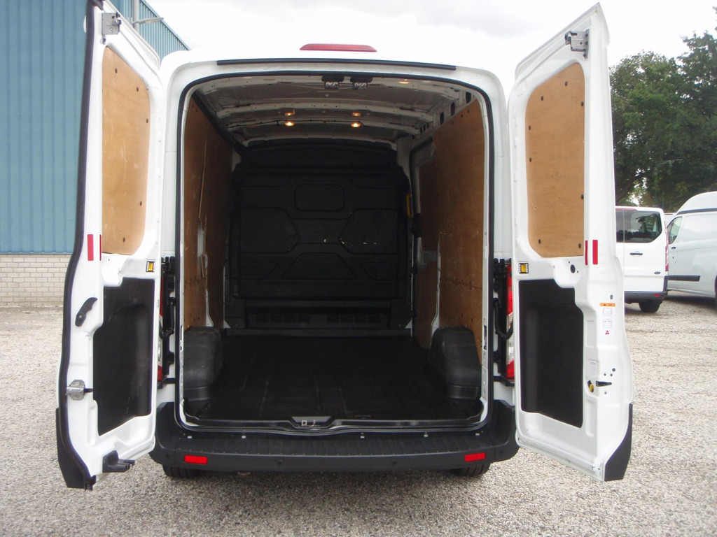 Ford Transit 2.0 TDCI L3H2 Trend 191000 km Bj 2017 8