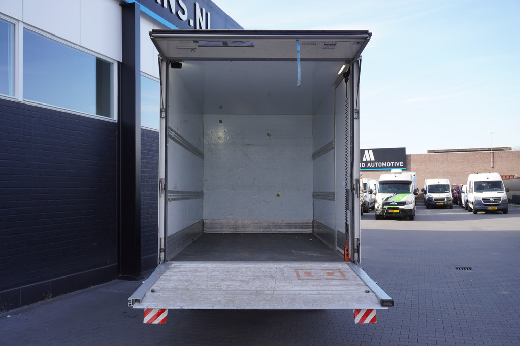 Ford Transit 2.0 TDCI L4 Bakwagen 130PK EURO 6 - Airco - Laadklep - Camera - ⬠17.950,- Excl. 8