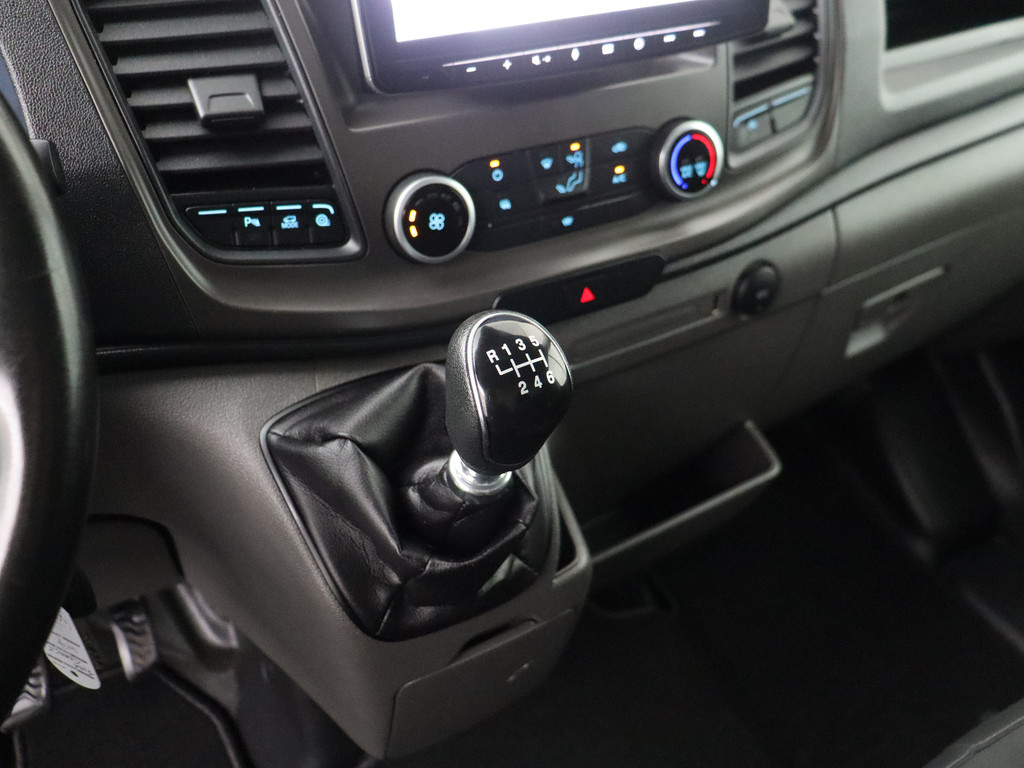 Ford Transit 2.0TDCI L4H3 Jumbo RWD | Navigatie | Camera | Airco | Cruise | 3-Persoons 15