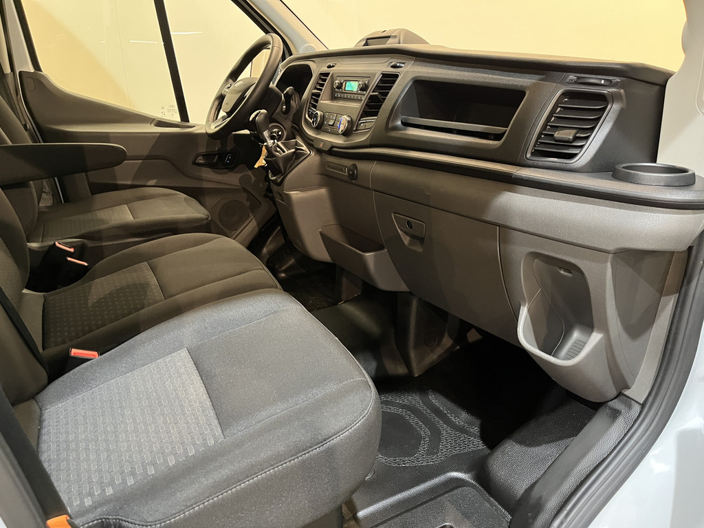 Ford Transit 2.0 TDCI L4 Trend 130 PK RWD Bakwagen / Sorensen Laadklep / Meubelbak / Euro 6 / Airco / Cruise Control / 3-Zits / 18.700 KM !! 21