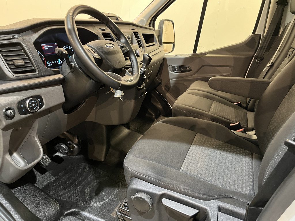 Ford Transit 2.0 TDCI L4 Trend 130 PK RWD Bakwagen / Sorensen Laadklep / Meubelbak / Euro 6 / Airco / Cruise Control / 3-Zits / 18.700 KM !! 6