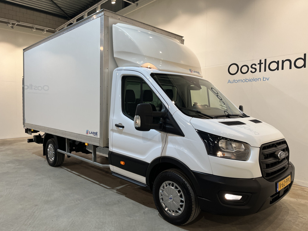 Ford Transit 2.0 TDCI L4 Trend 130 PK RWD Bakwagen / Sorensen Laadklep / Meubelbak / Euro 6 / Airco / Cruise Control / 3-Zits / 54.00 KM !! 17