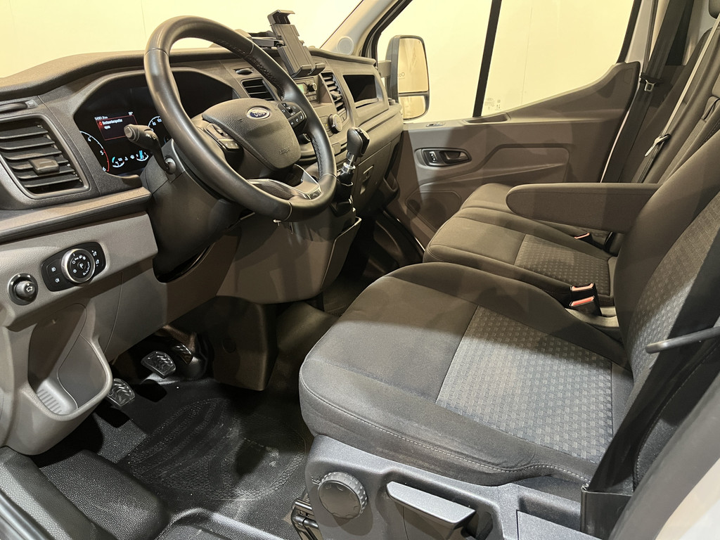 Ford Transit 2.0 TDCI L4 Trend 130 PK RWD Bakwagen / Sorensen Laadklep / Meubelbak / Euro 6 / Airco / Cruise Control / 3-Zits / 54.00 KM !! 6