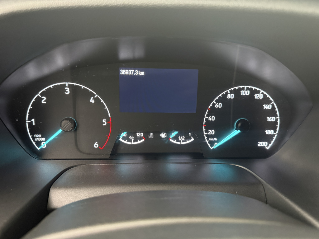 Ford Transit 2.0TDCi 130PK L2H2 | Airco | Cruise | 3-Zits | Betimmering 9