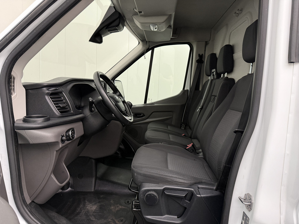 Ford Transit 2.0TDCi 130PK L3H2 | 2023 | Euro 6 | Airco | Cruise 18