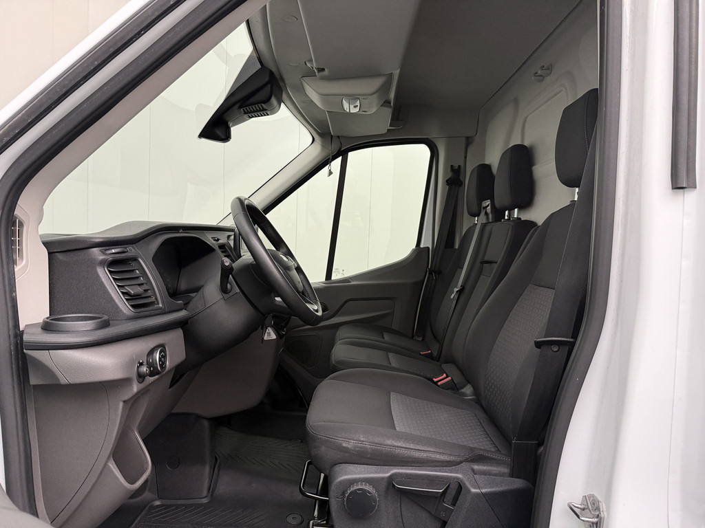 Ford Transit 2.0TDCi 130PK L3H2 | Airco | Cruise | 3-Zits | Betimmering 18