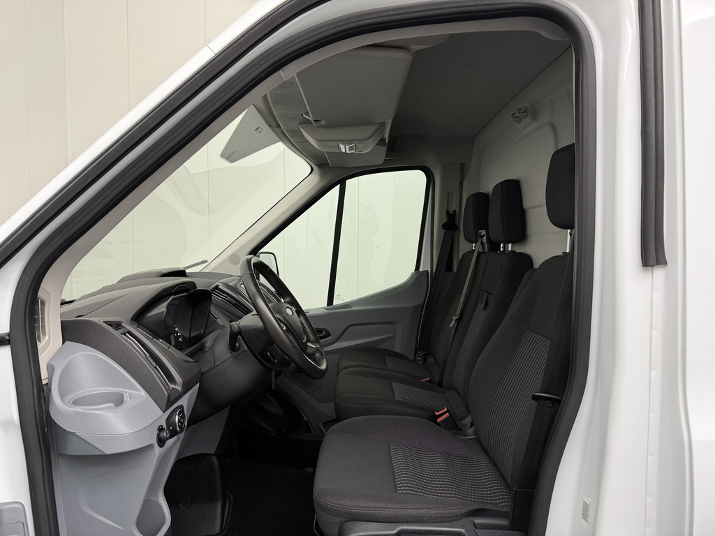 Ford Transit 2.0TDCi 130PK L3H2 | Airco | Cruise | 3-Zits | Betimmering 18