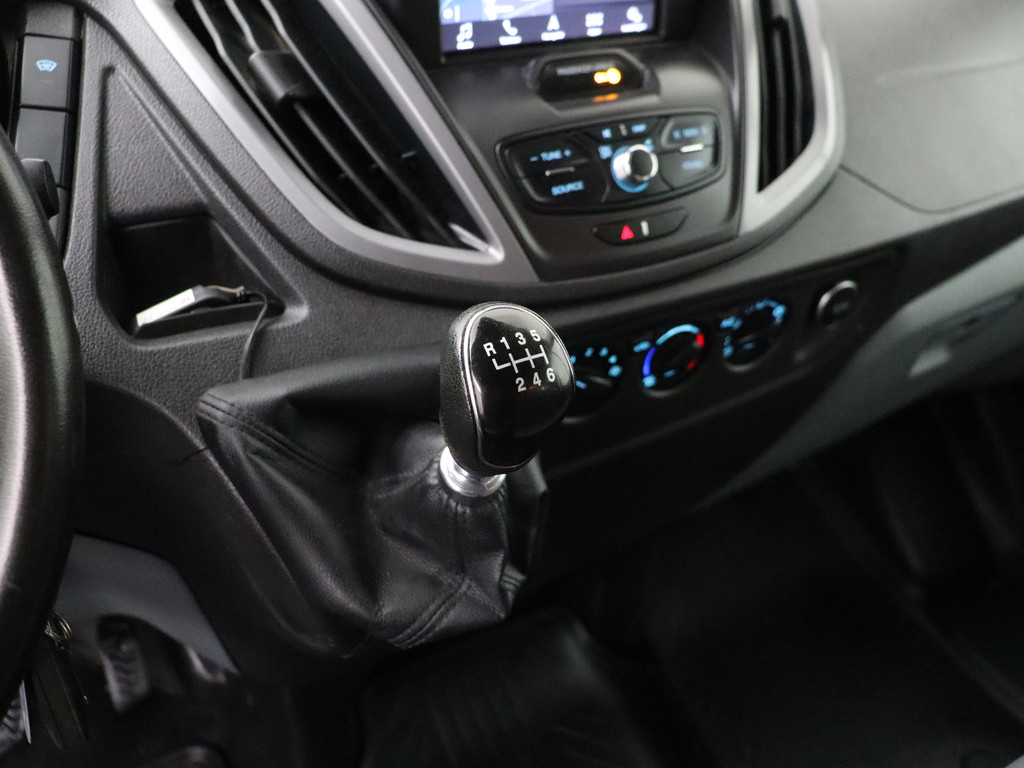 Ford Transit 2.0TDCi 130PK L3H2 Dubbele Cabine 7-Persoons | Navigatie | Camera | Trekhaak | Airco | Cruise 15