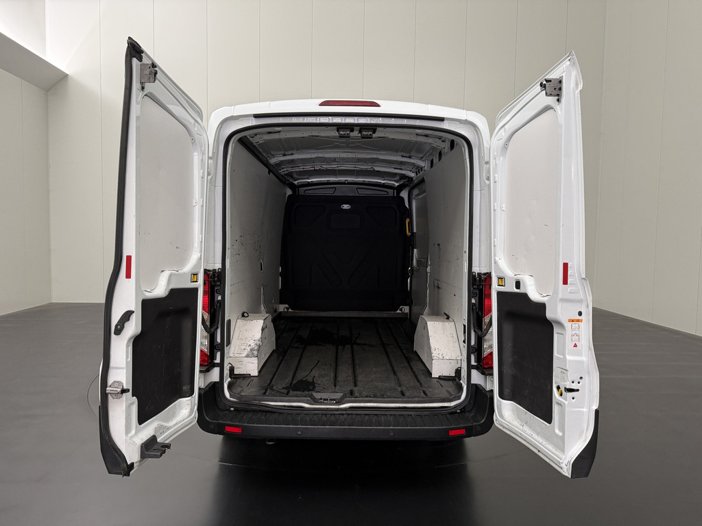 Ford Transit 2.0TDCi 130PK L3H2 | Euro 6 | 2023 | Airco | Cruise | 3-Zits | Betimmering 4