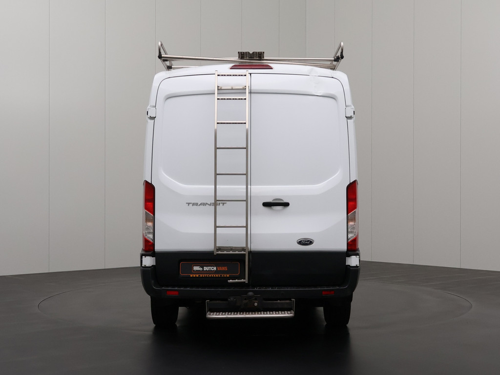 Ford Transit 2.0TDCi 130PK L3H2 Imperiaal | Trekhaak | Navigatie | Airco | Cruise | Betimmering | 3-Persoons 11