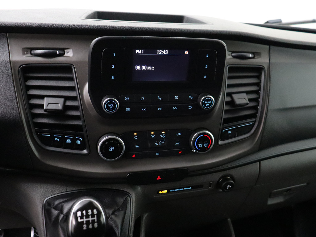 Ford Transit 2.0TDCi 130PK L3H3 | Airco | Cruise | Camera | 3-Persoons 16