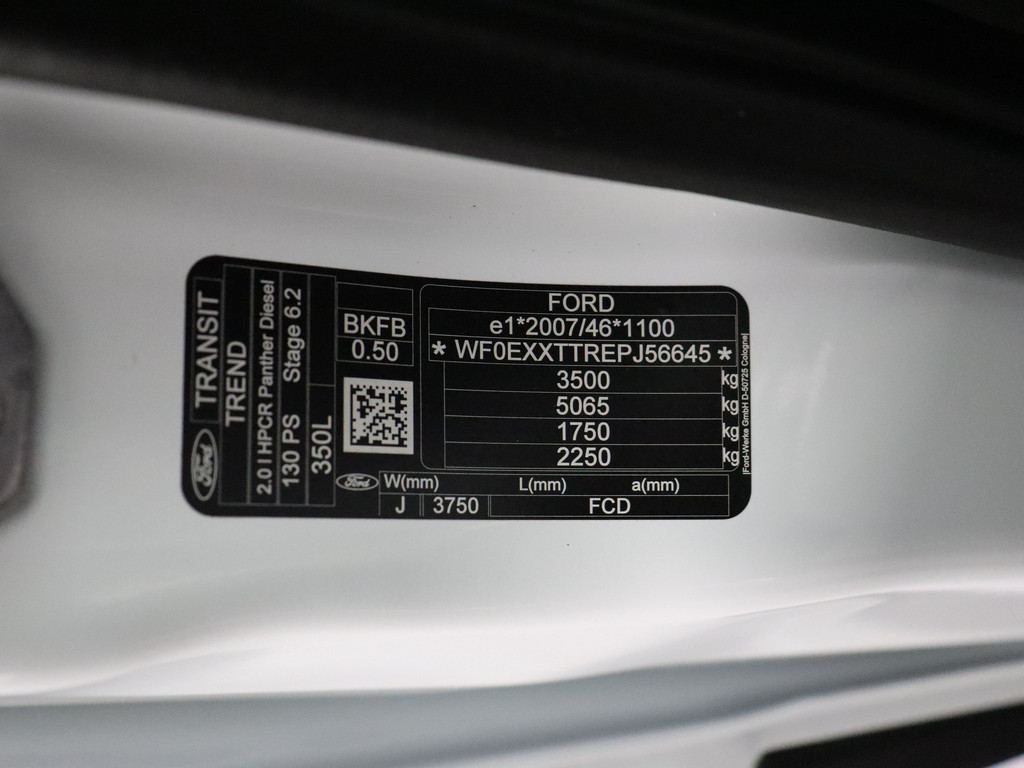 Ford Transit 2.0TDCi 130PK L3H3 | Airco | Cruise | Camera | 3-Persoons 20