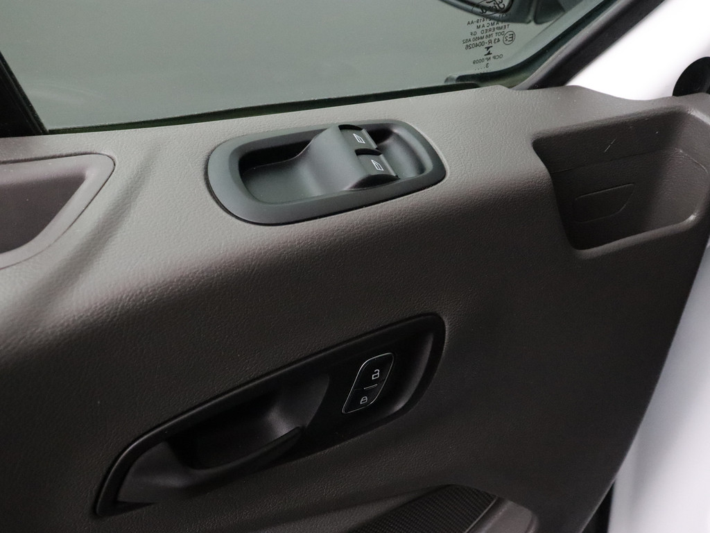 Ford Transit 2.0TDCi 130PK L4H3 Jumbo Model 2025 | Navigatie | Camera | Airco | Cruise | 3-Persoons 8