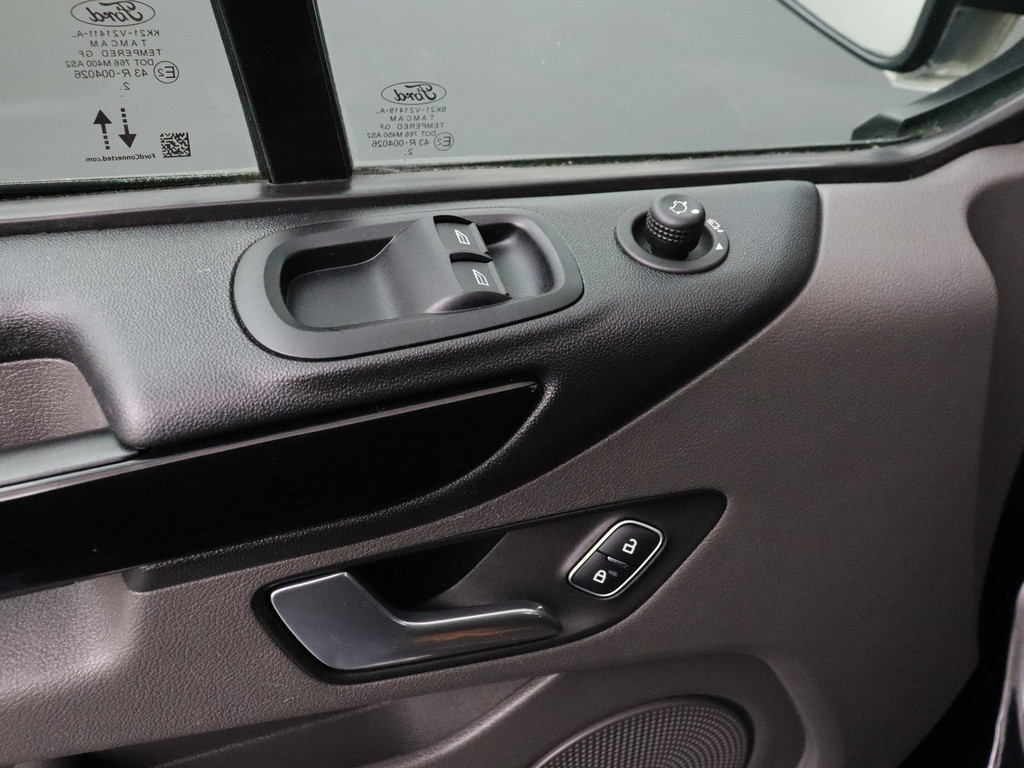 Ford Transit 2.0TDCi 170PK Automaat Limited | 2xSchuifdeur | Multimedia | Camera | Airco | 3-Persoons 8