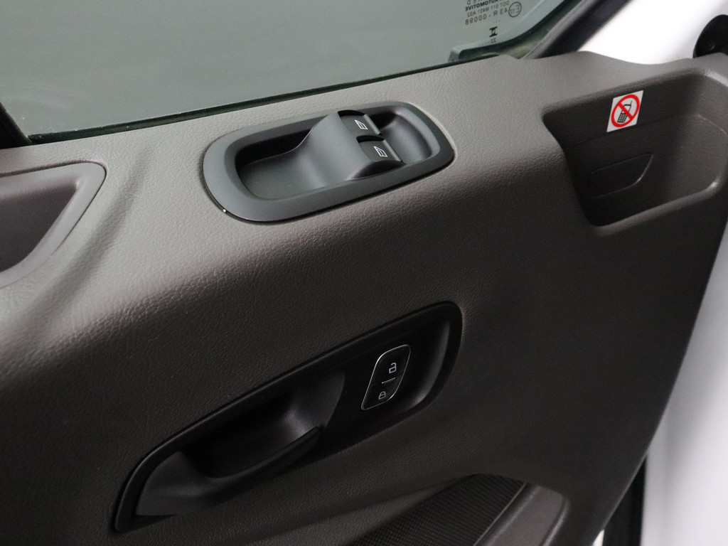 Ford Transit 2.0TDCi Bakwagen+Laadklep | Dakspoiler | 3-Persoons | Airco | Cruise 9