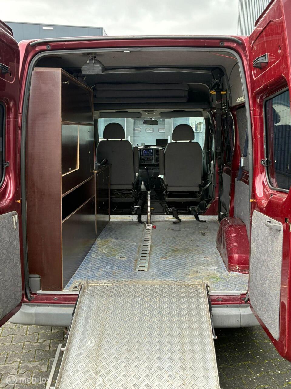 Ford Transit 2.0TDdi CAMPER en ROLSTOELVERVOER AIRCO 8