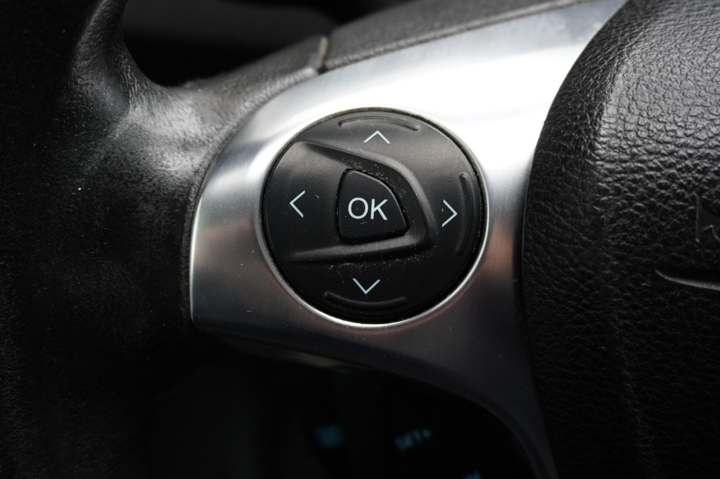 Ford Transit 2.2 TDCI L2H2 - Airco - Cruise - Trekhaak - â¬6.950,- Excl. 10