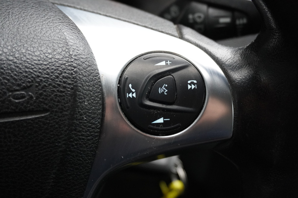 Ford Transit 2.2 TDCI L2H2 - Airco - Cruise - Trekhaak - â¬6.950,- Excl. 11