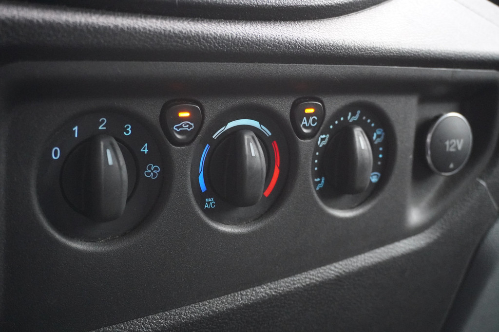 Ford Transit 2.2 TDCI L2H2 - Airco - Cruise - Trekhaak - â¬6.950,- Excl. 8