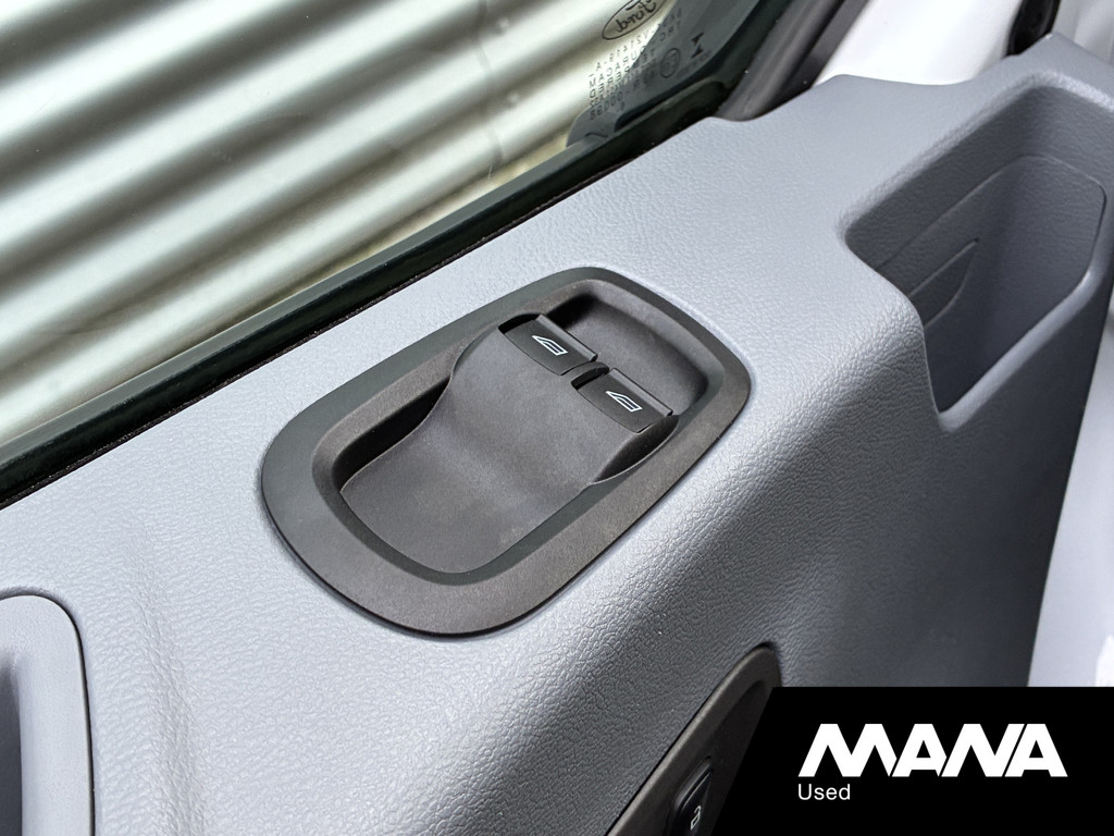 Ford Transit 290 2.0 TDCI L2H2 Trend Vooruitverwarming Trekhaak Camera Sensoren 11