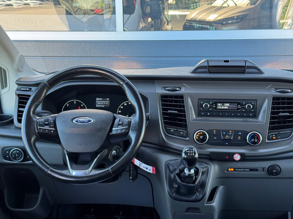 Ford Transit 310 2.0 TDCI 130pk L2H1 DC Trend | Open Laadbak | Trekhaak 2550KG | Airco | Kunstleder | Bluetooth | 7-persoons 15