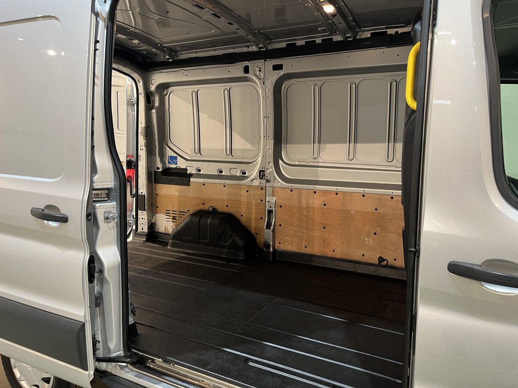 Ford Transit 310 2.0 TDCI L2H2 Trend 130 PK / Euro 6 / Airco / Cruise Control / Trekhaak / PDC / 85.000 KM !! 20