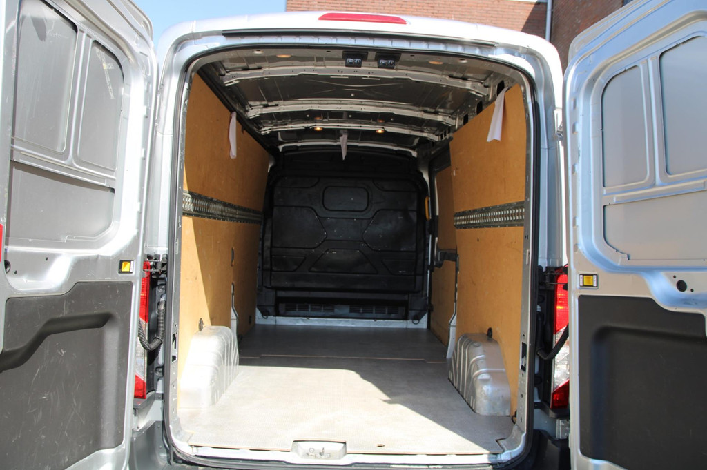 Ford Transit 310 2.0 TDCI L3H2 Trend / EURO6 / Sync 3 Car play / Cruise 7