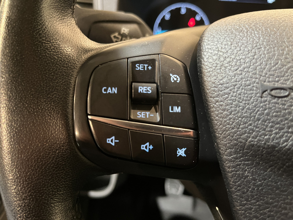 Ford Transit 330 2.0 TDCI L3H2 130 PK Trend MHEV / Servicebus / Inrichting / Euro 6 / Airco / Camera / Navigatie / Cruise Control / Trekhaak / Imperiaal / 3-Zits / 74.000 KM !! 12