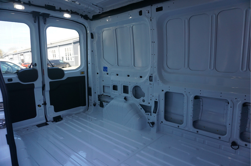 Ford Transit 330M 105PK Trend L2H2 BPM VRIJ!! Airco, Cruise, Camera!! NR. J340* 8