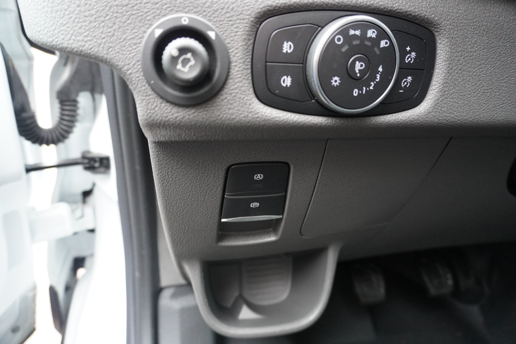 Ford Transit 350 2.0 TDCI 130PK L3H2 Trend nr. V137 | Airco | Cruise | Trekhaak | Apple cp-Android auto 19